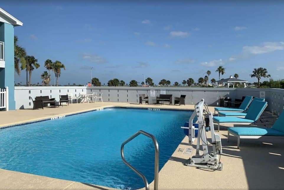 Pool | Days Inn by Wyndham Rockport Texas