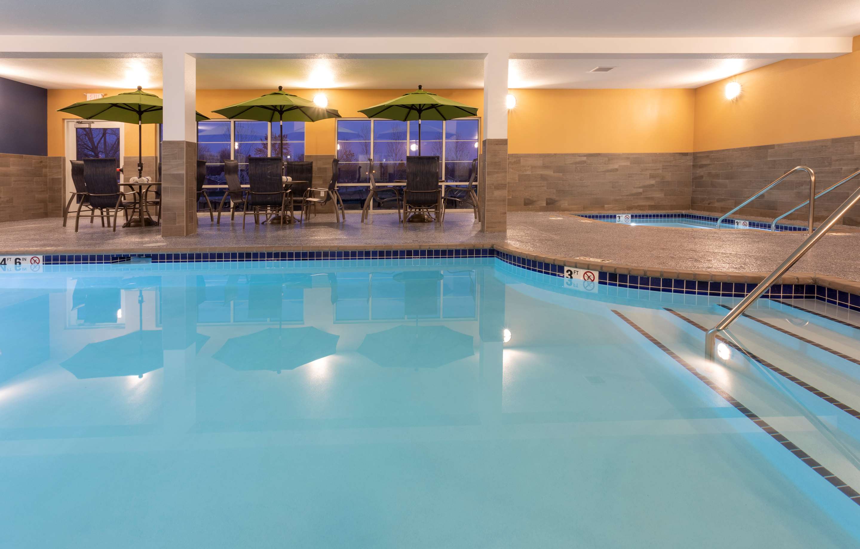 GrandStay Rock Valley Pool