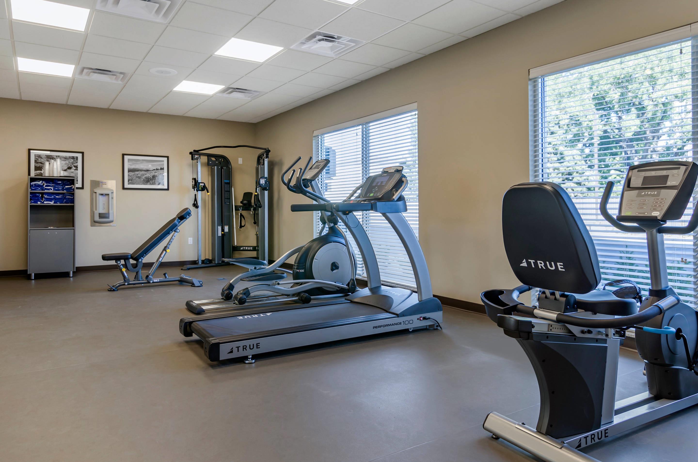 Exercise room with cardio equipment