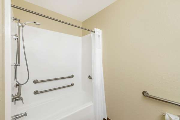  - AmericInn Prairie du Chien