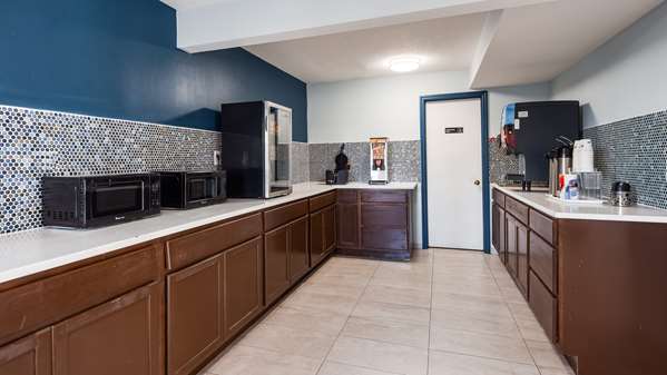 Amenities - SureStay Hotel by Best Western Olathe - I-35, Exit 218