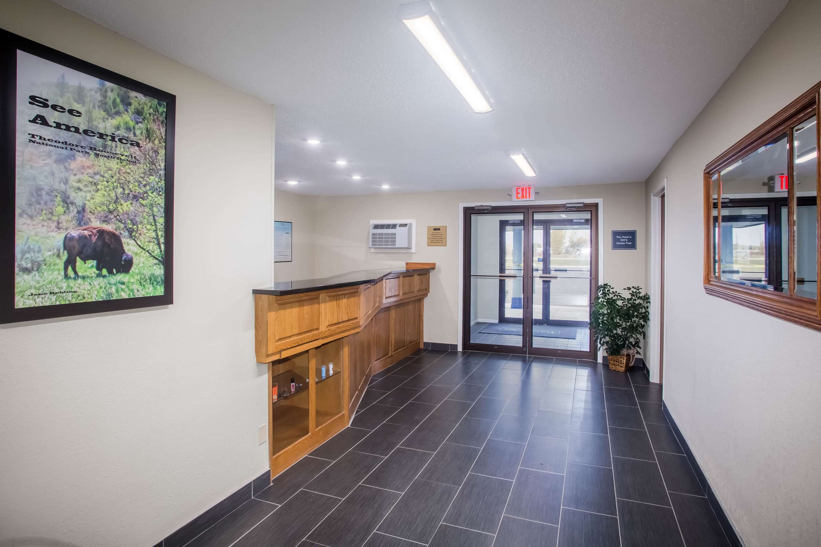 Lobby | Travelodge by Wyndham Wahpeton
