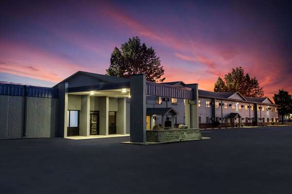 Exterior view - Travelodge Wahpeton