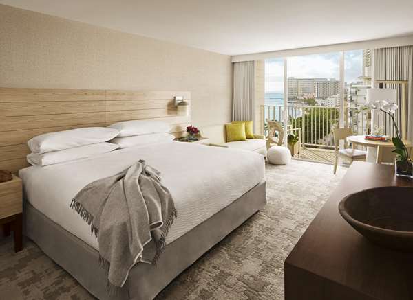  - Alohilani Resort at Waikiki Beach Honolulu