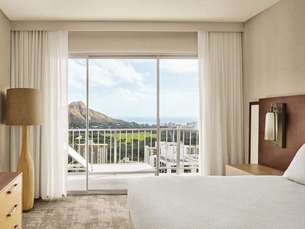  - Alohilani Resort at Waikiki Beach Honolulu