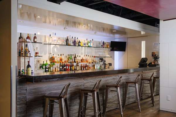 Bar - Arc Hotel Ottawa