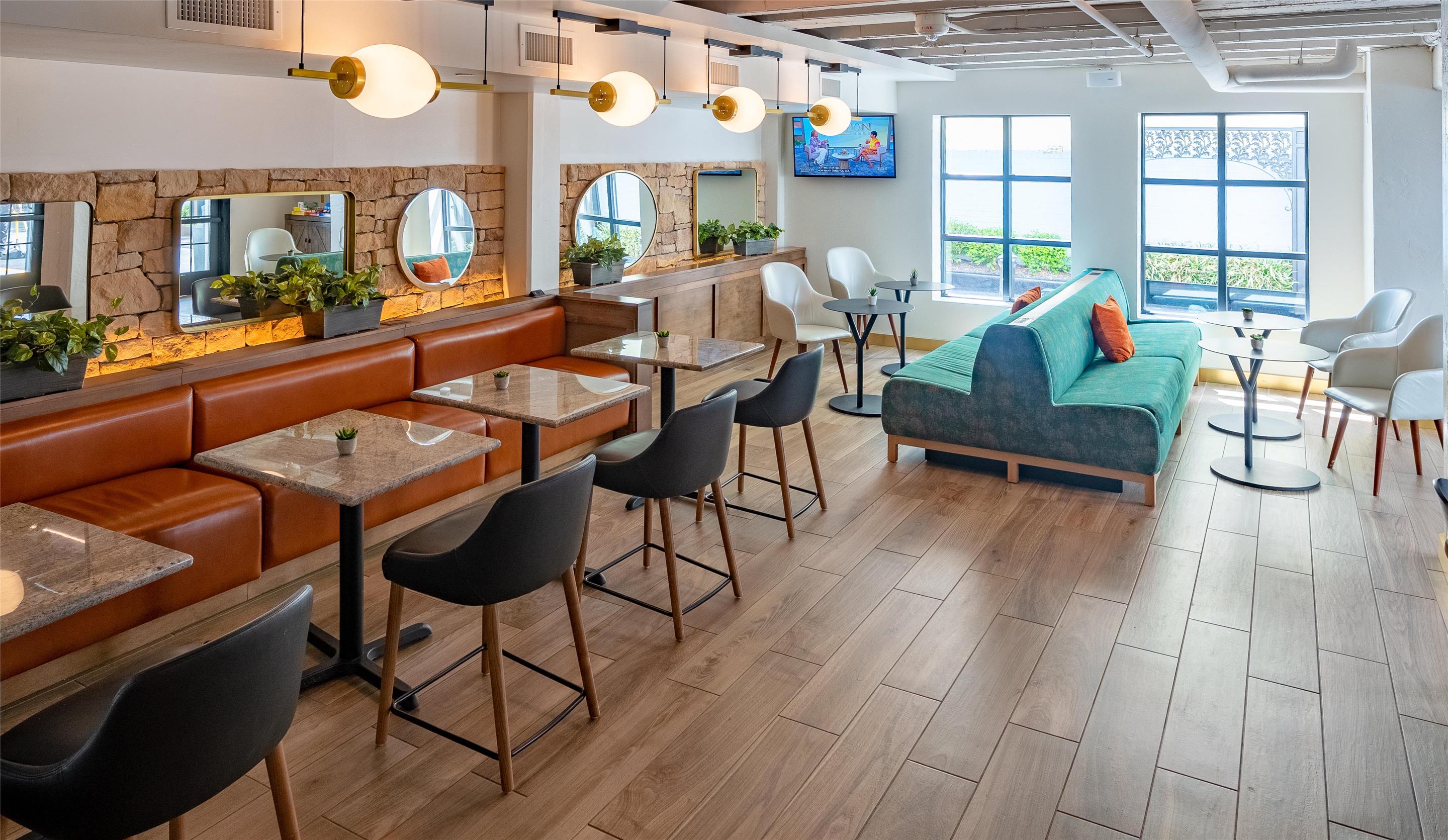 Recreation/Workspace Area