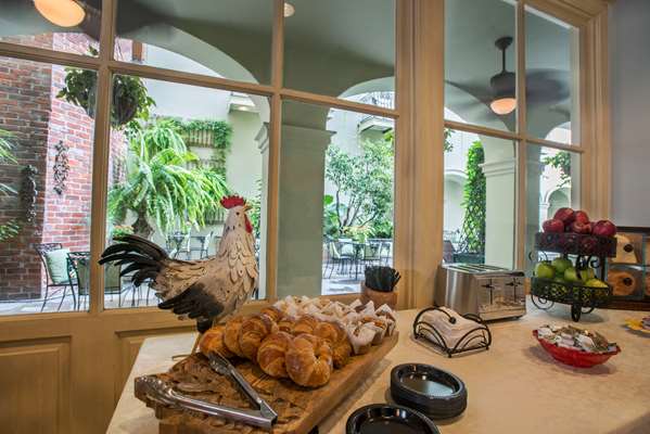 Amenities - Bienville House Hotel New Orleans
