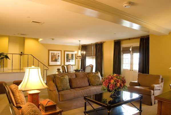 Suite - Bienville House Hotel New Orleans