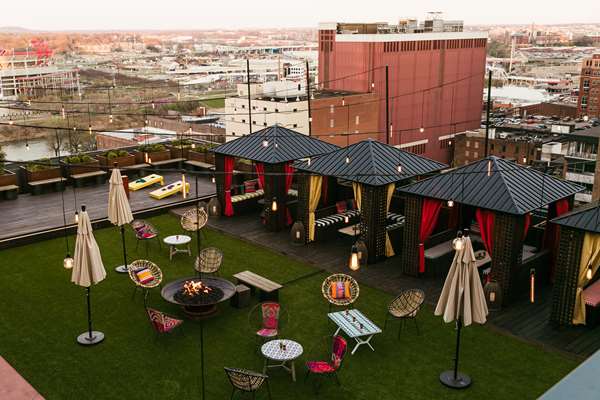 Bar - Bobby Hotel Downtown Nashville