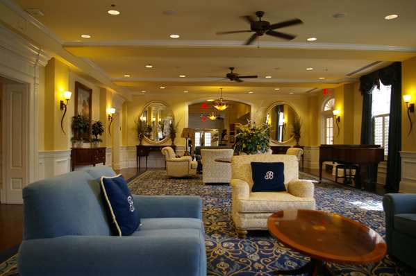  - Historic Boone Tavern Hotel & Restaurant Berea