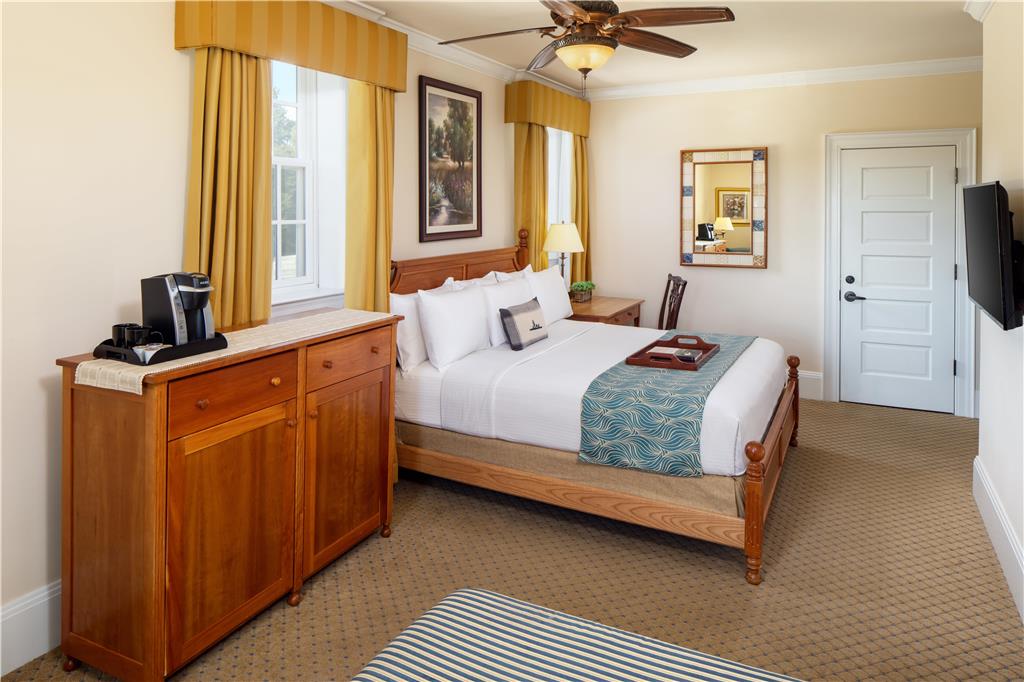 Boone Tavern Hotel Berea-guestroom-Guest Room,Suite,On-Site.jpg