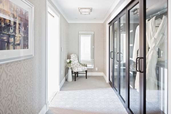 Suite - Boston Harbor Hotel