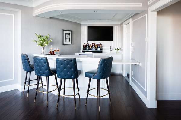 Suite - Boston Harbor Hotel