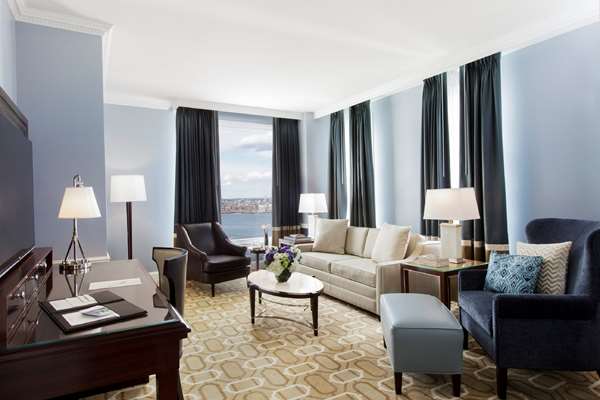 Suite - Boston Harbor Hotel