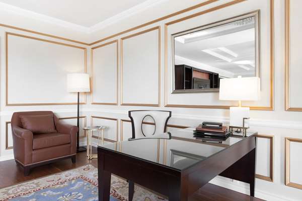 Suite - Boston Harbor Hotel