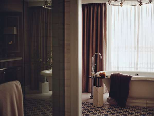 Suite - Boston Harbor Hotel