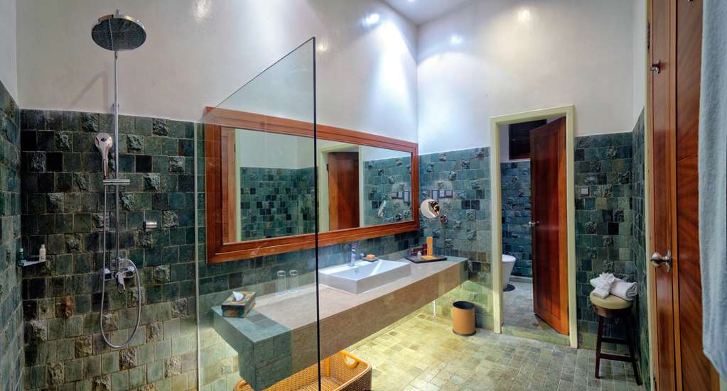 Bungaraya Island Resort-guestroom-Guest Room,Bathroom,On-Site.jpg