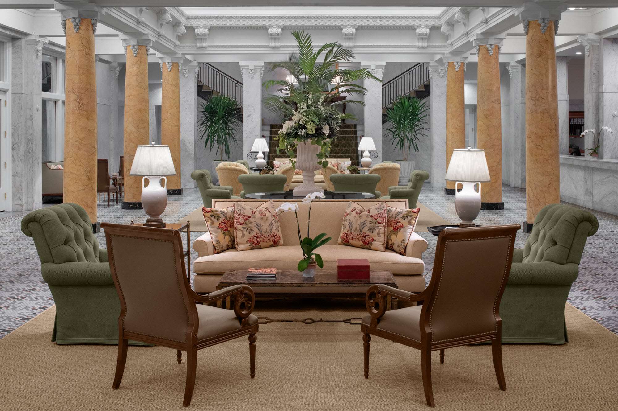 Lobby | Capital Hotel