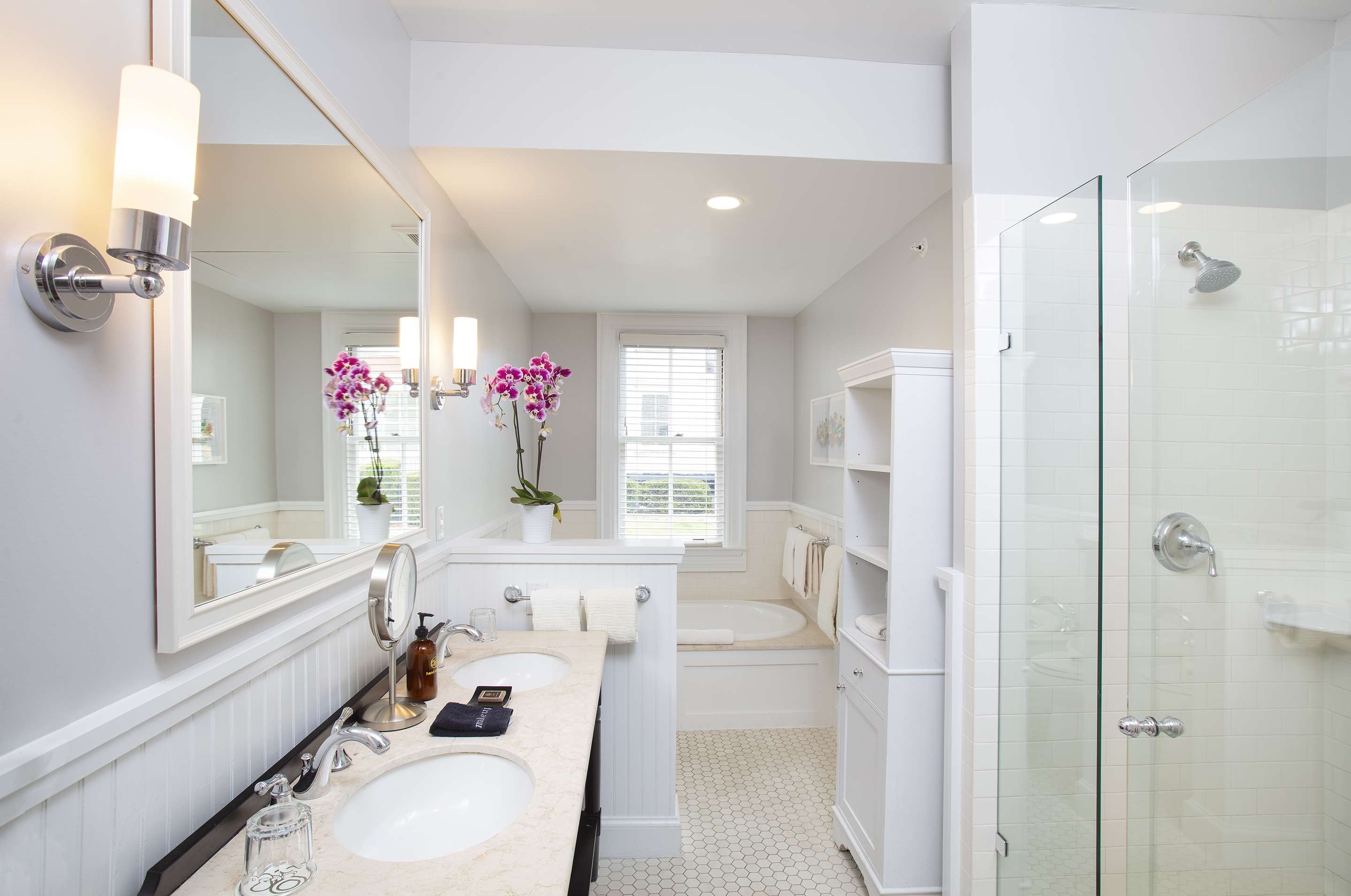 Historic King Suite Bathroom