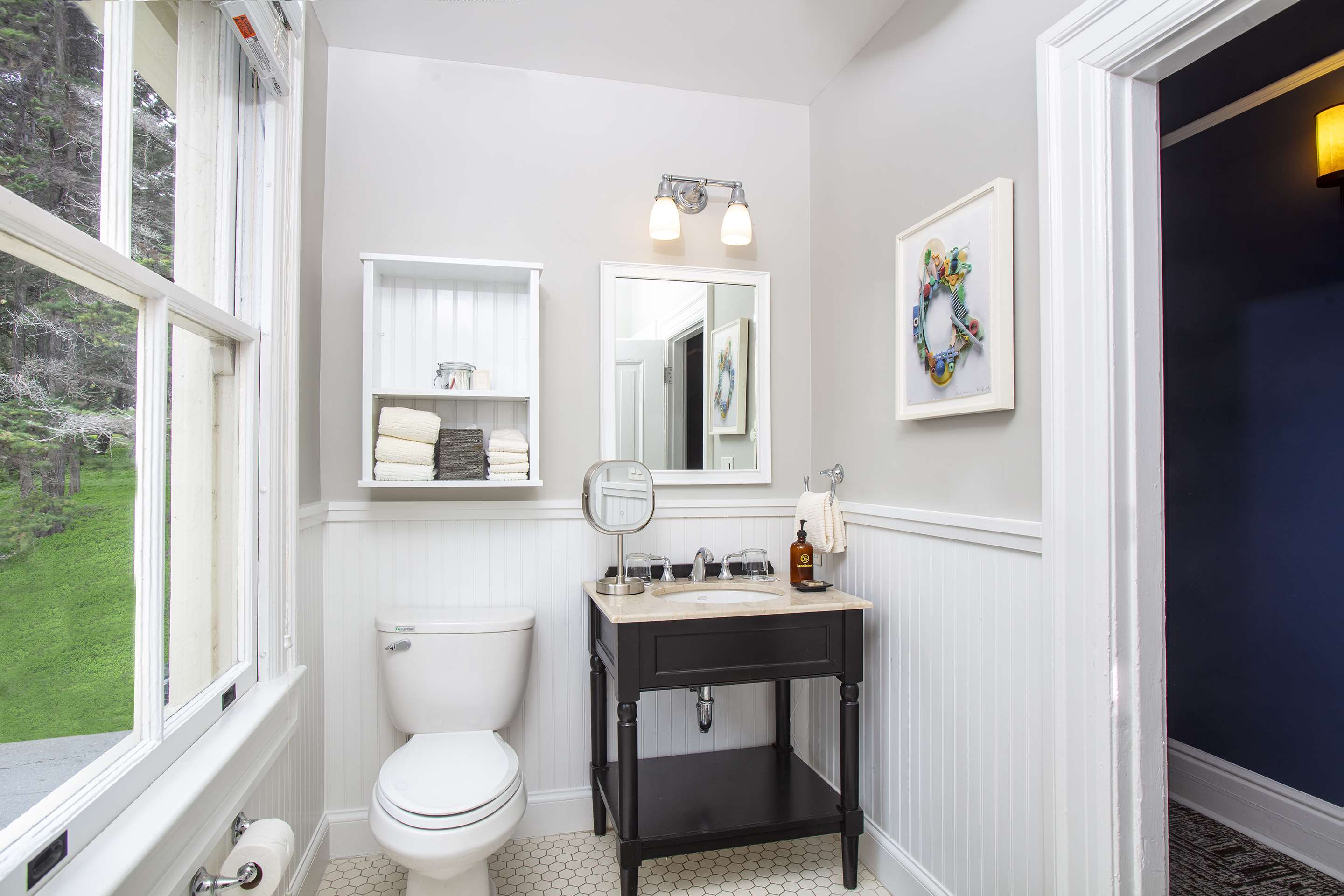 Historic King Bathroom