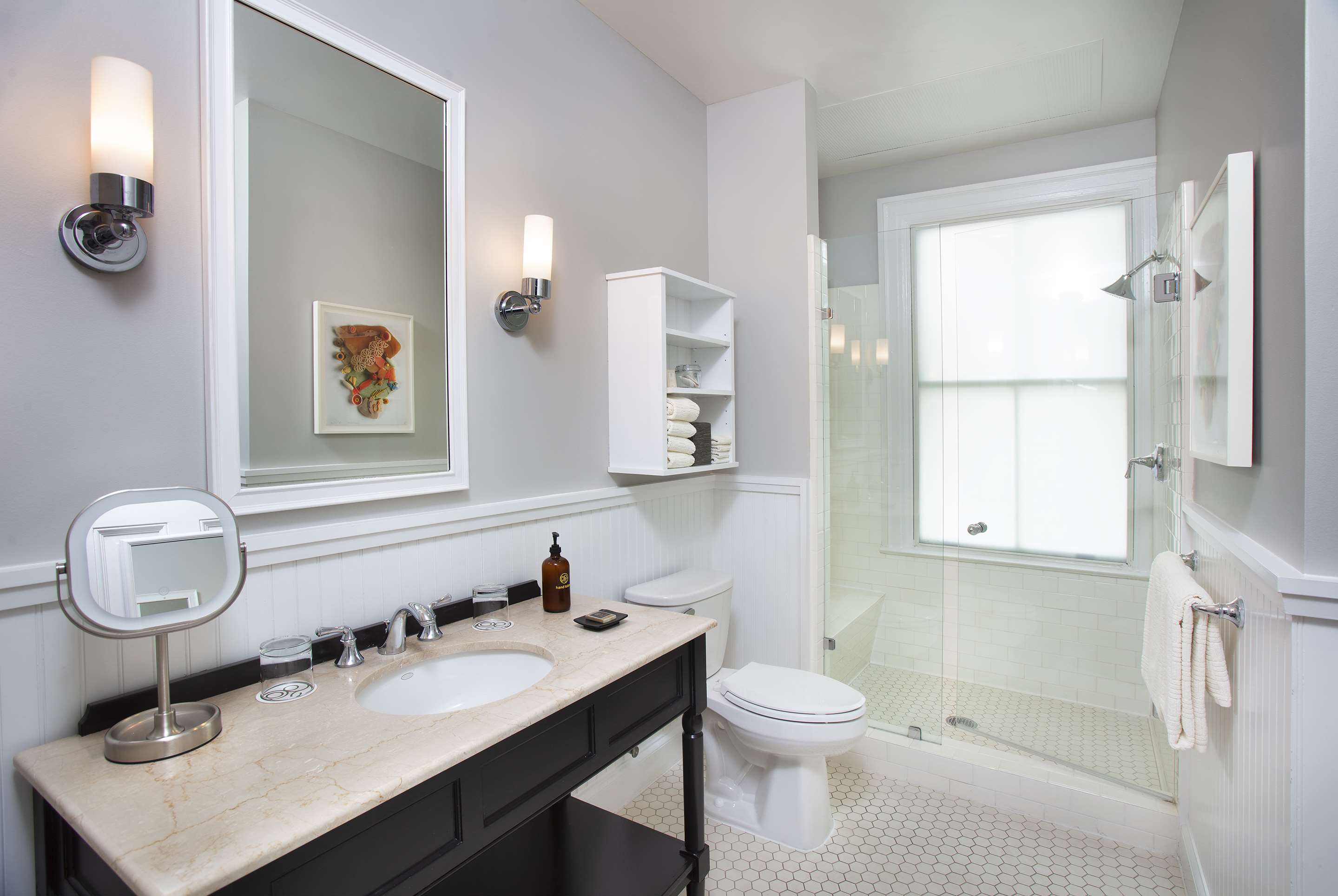 Historic King Bathroom