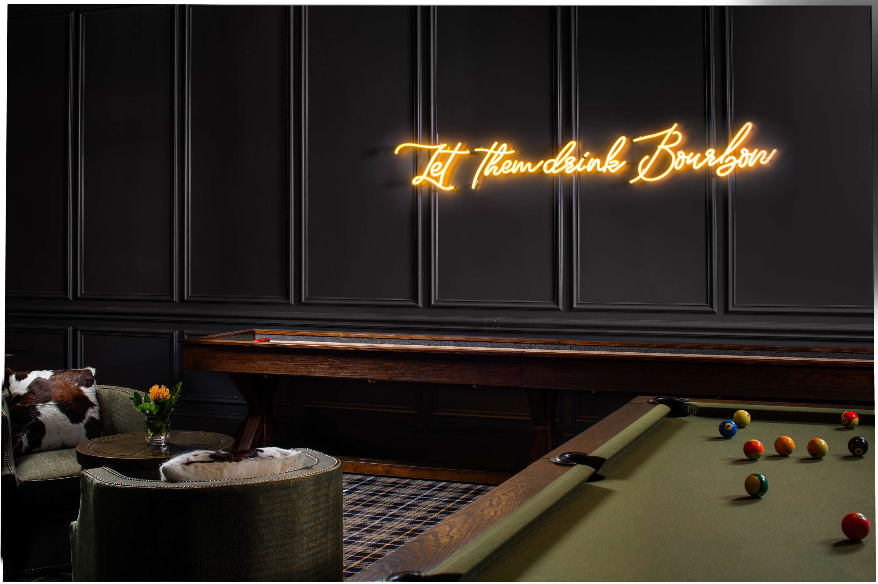 Louis HOB | Chateau Elan