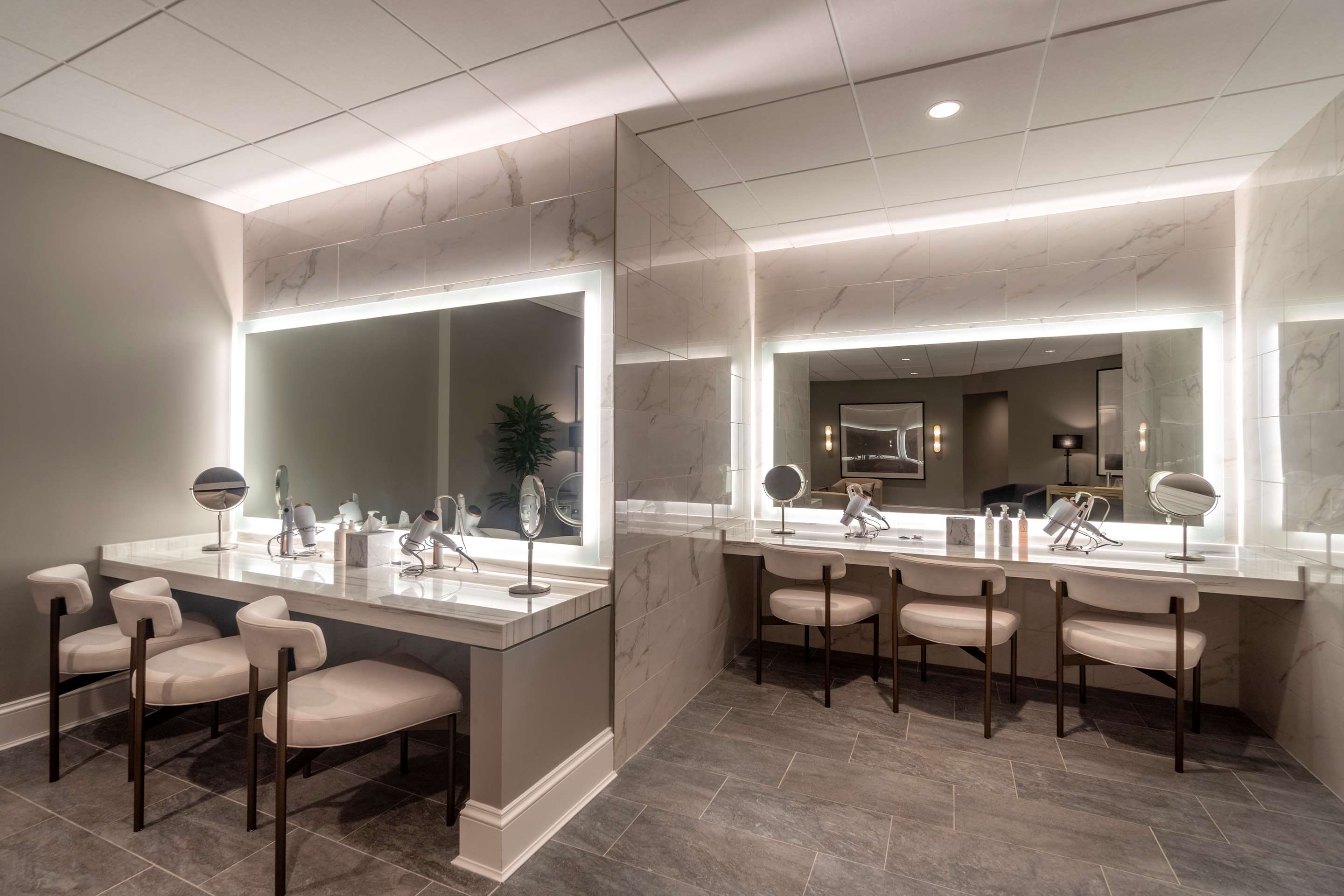 Spa Womens Locker Room | Chateau Elan