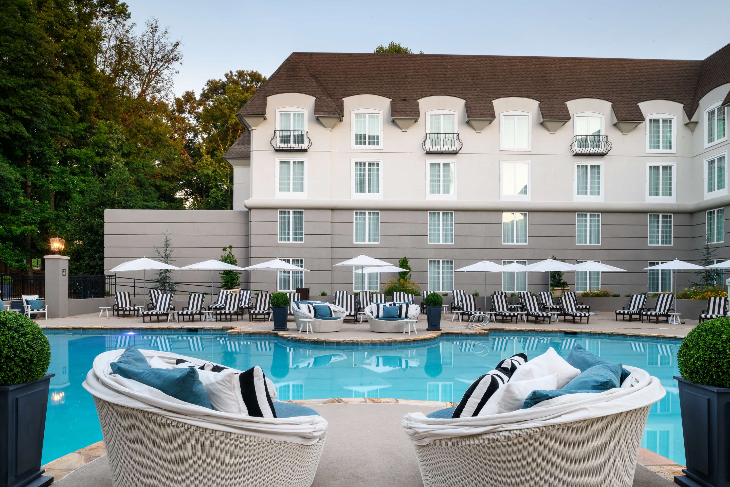 pool | Chateau Elan