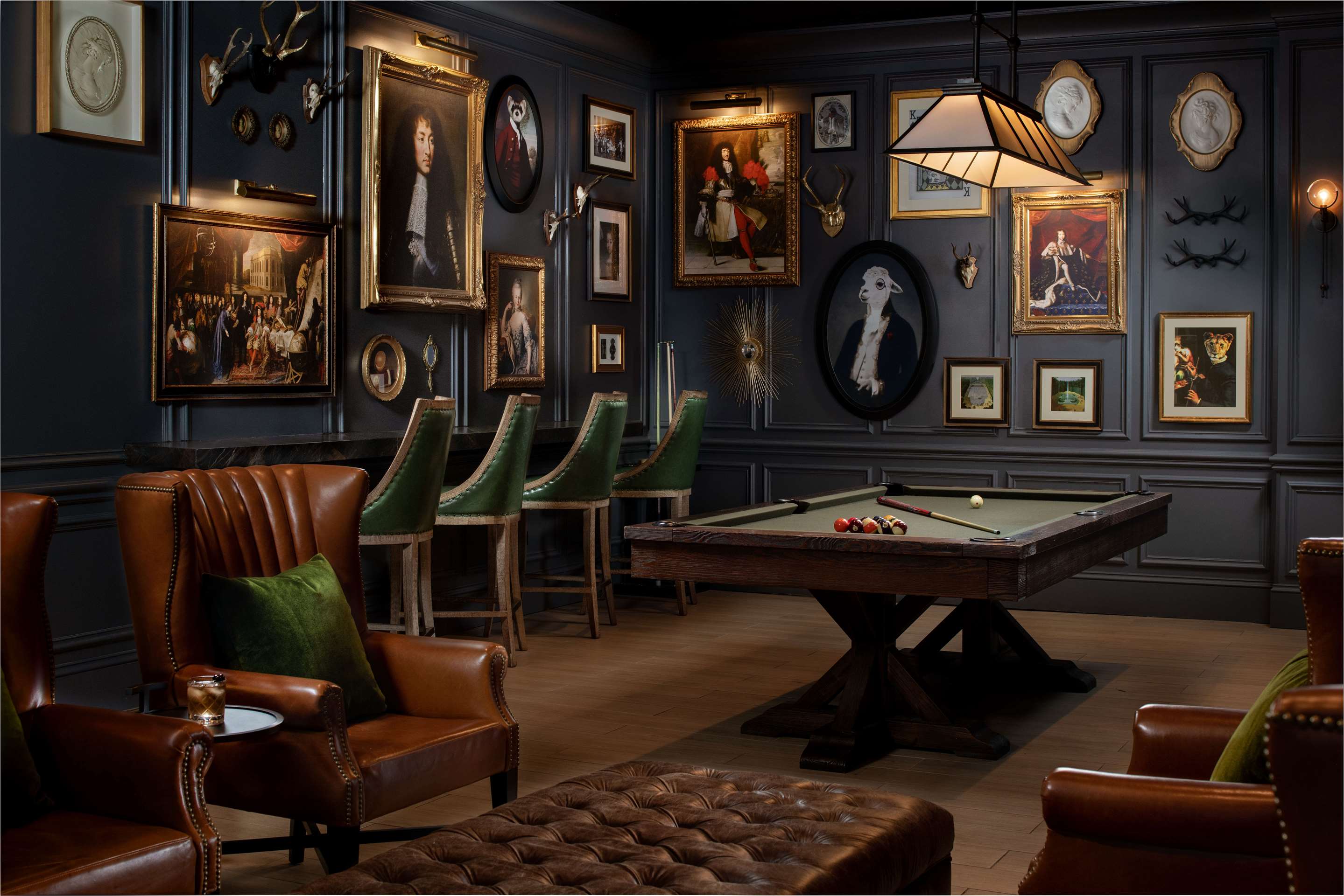 Louis HOB | Chateau Elan