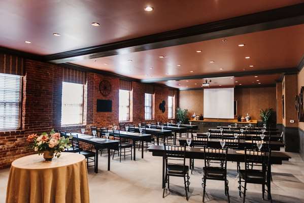  - Cork Factory Hotel Lancaster