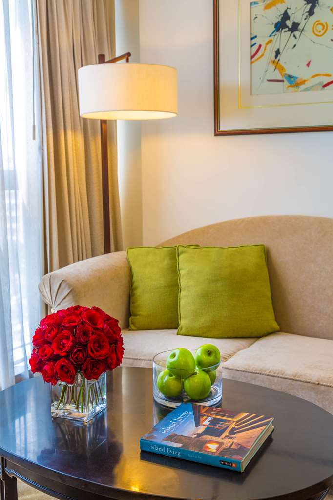Discovery Suites Manila-guestroom-Guest Room,On-Site.jpg