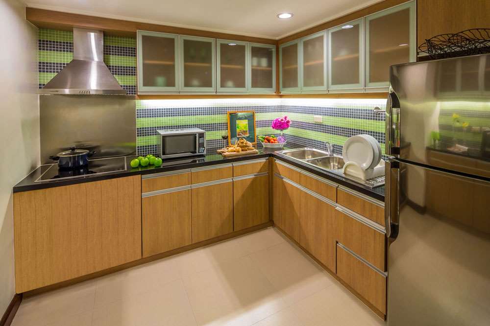 Discovery Suites Manila-guestroom-Guest Room,Guest Room Amenity,Kitchen/Kitchenette,Suite,On-Site.jpg
