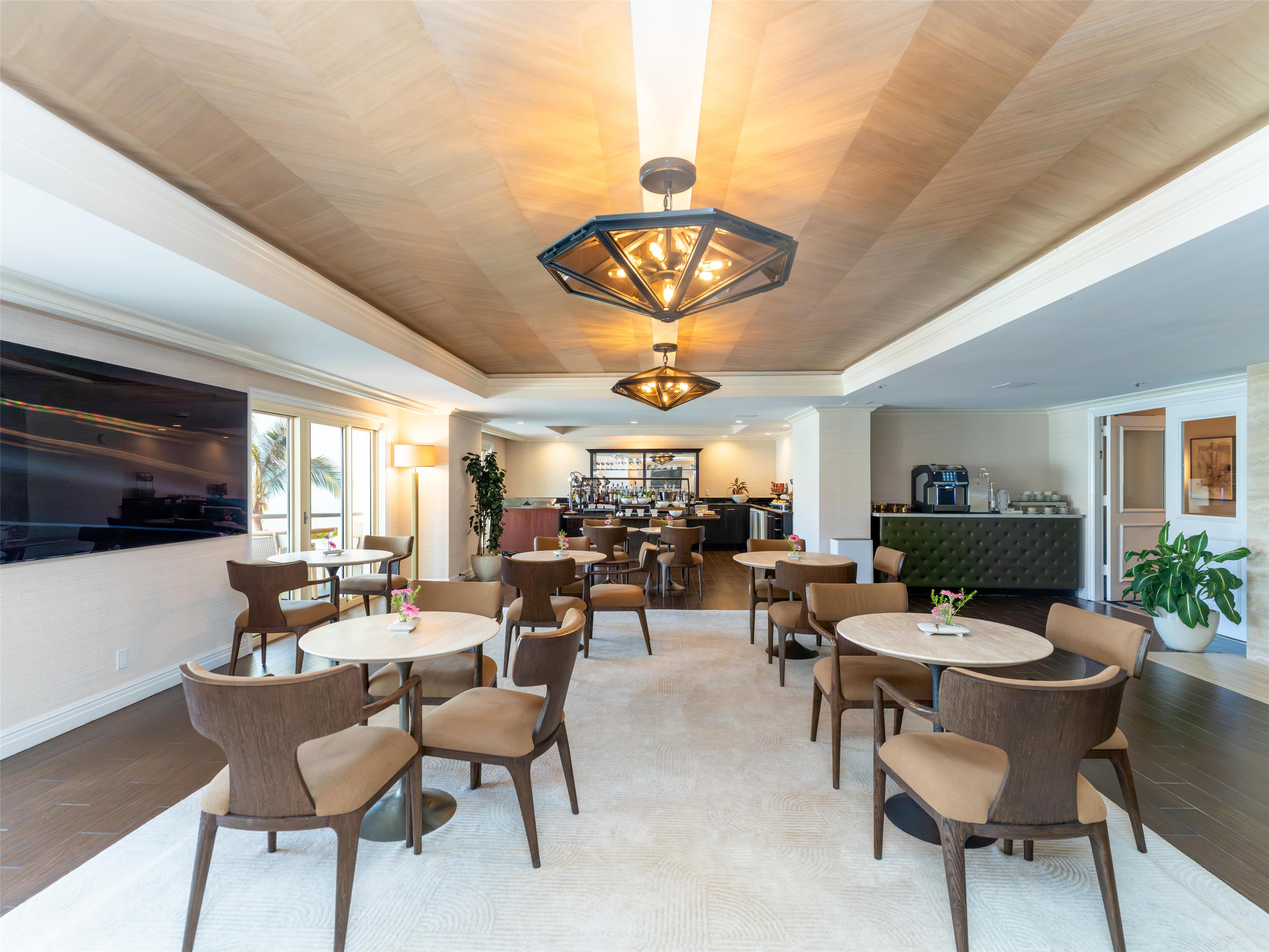 Club Lounge, Eau Palm Beach, FL