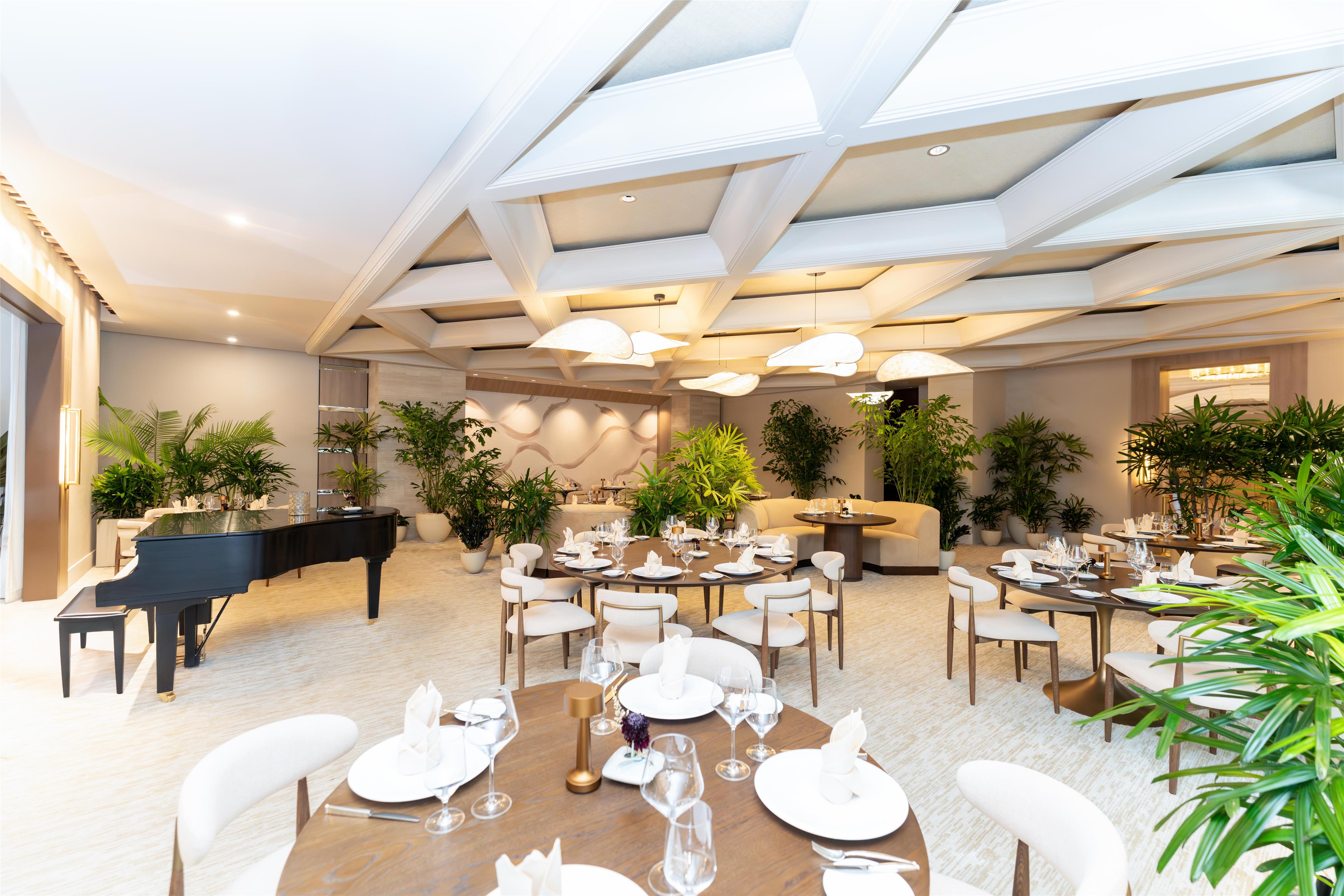 Angle, Eau Palm Beach, FL | Eau Resort & Spa