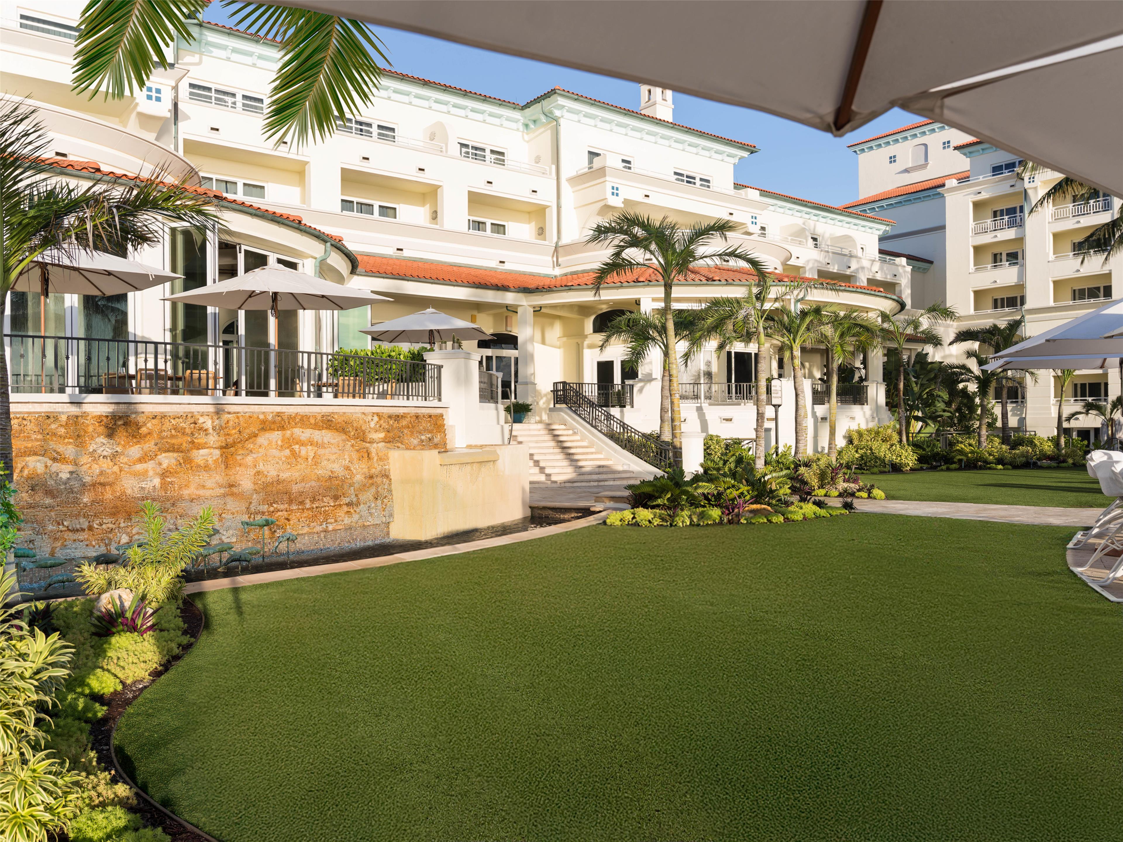 Resort Lawn