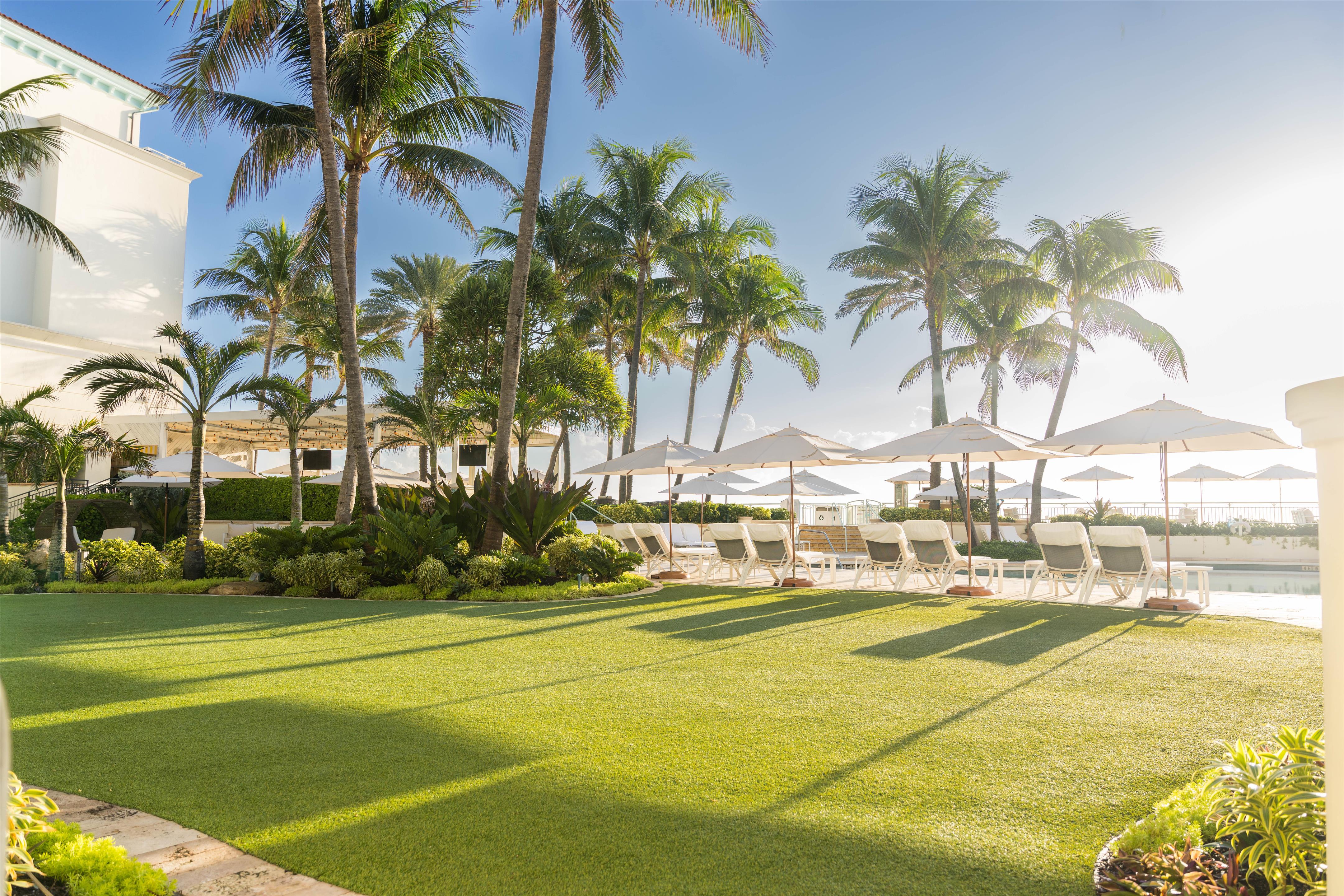 Resort Lawn | Eau Resort & Spa