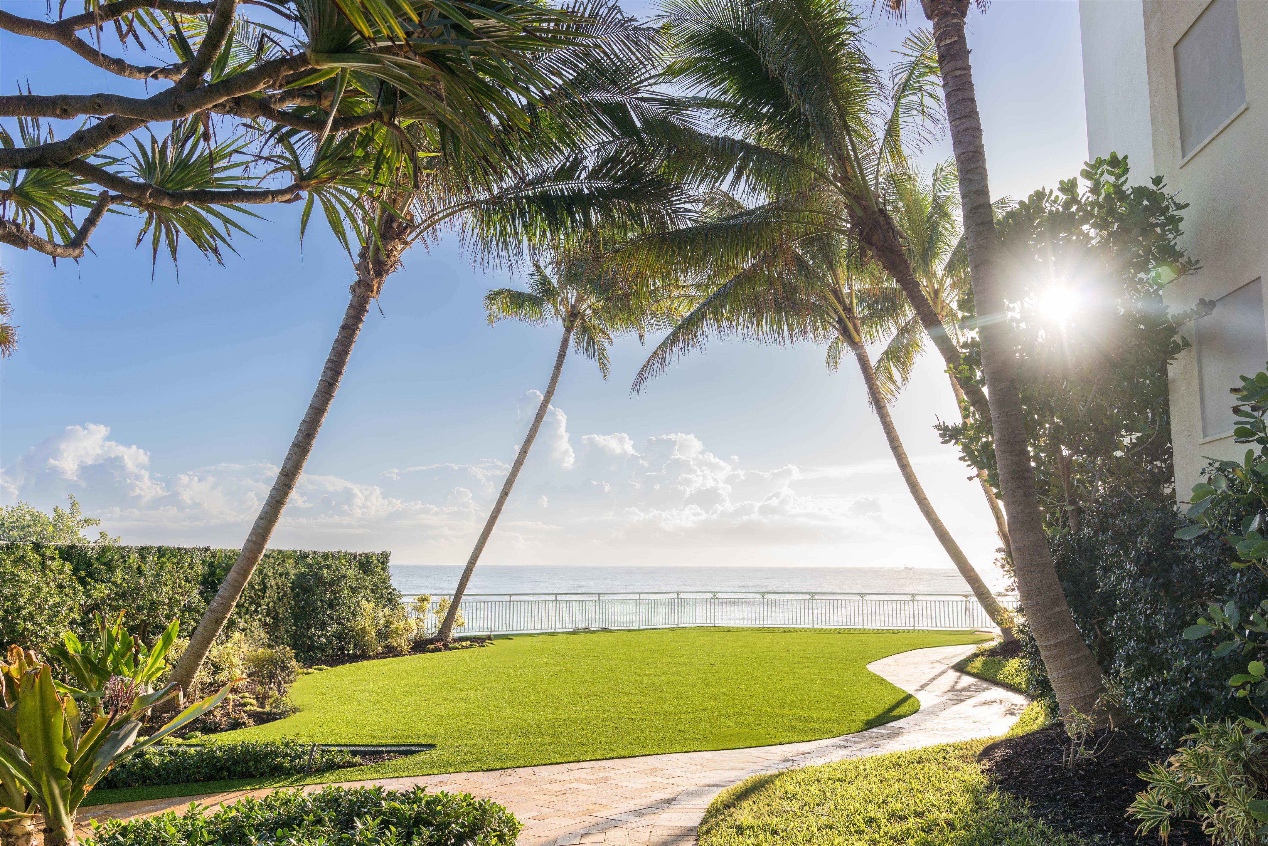 North Oceantfront Lawn | Eau Resort & Spa