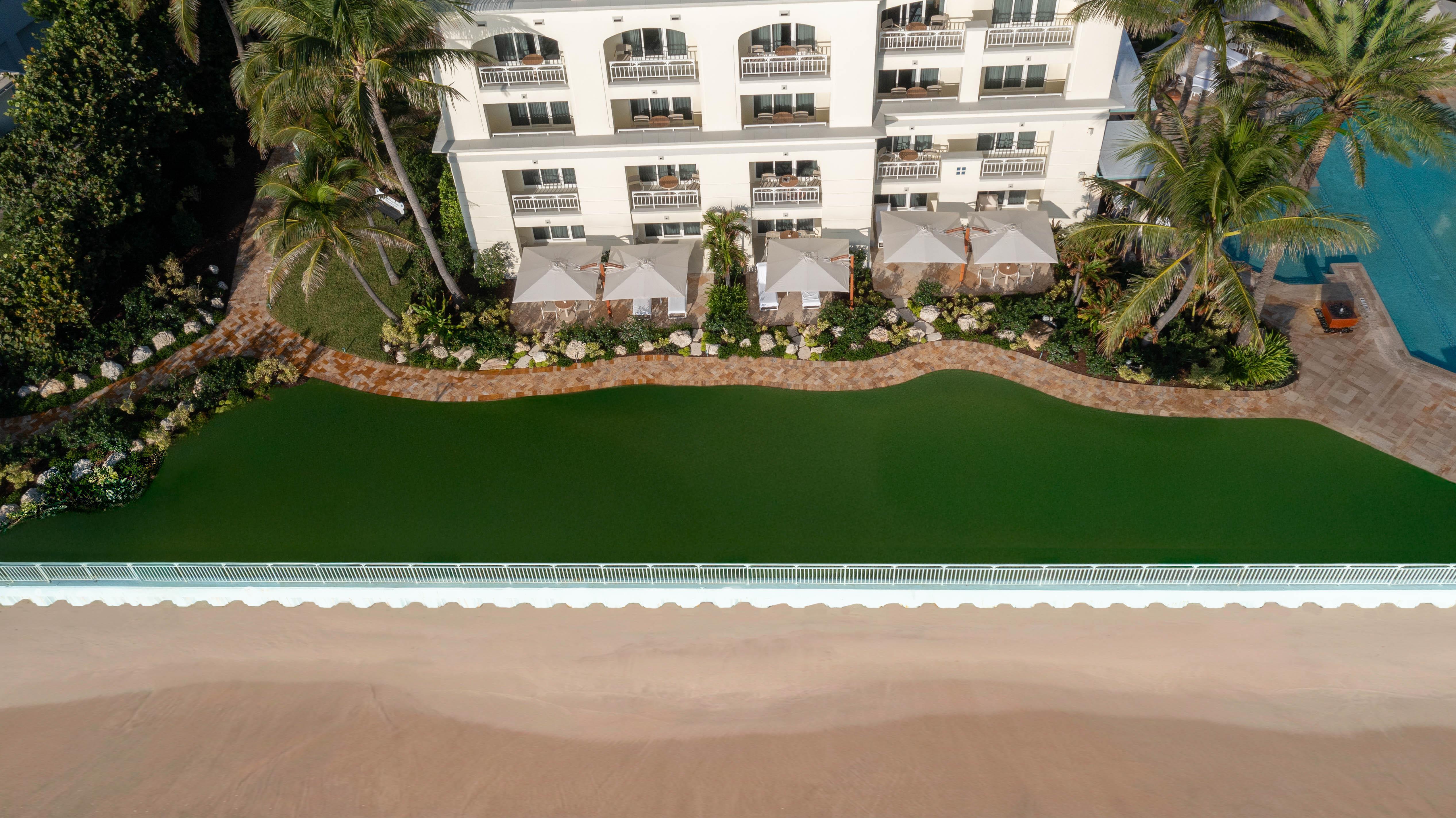 South Oceanfront Lawn | Eau Resort & Spa