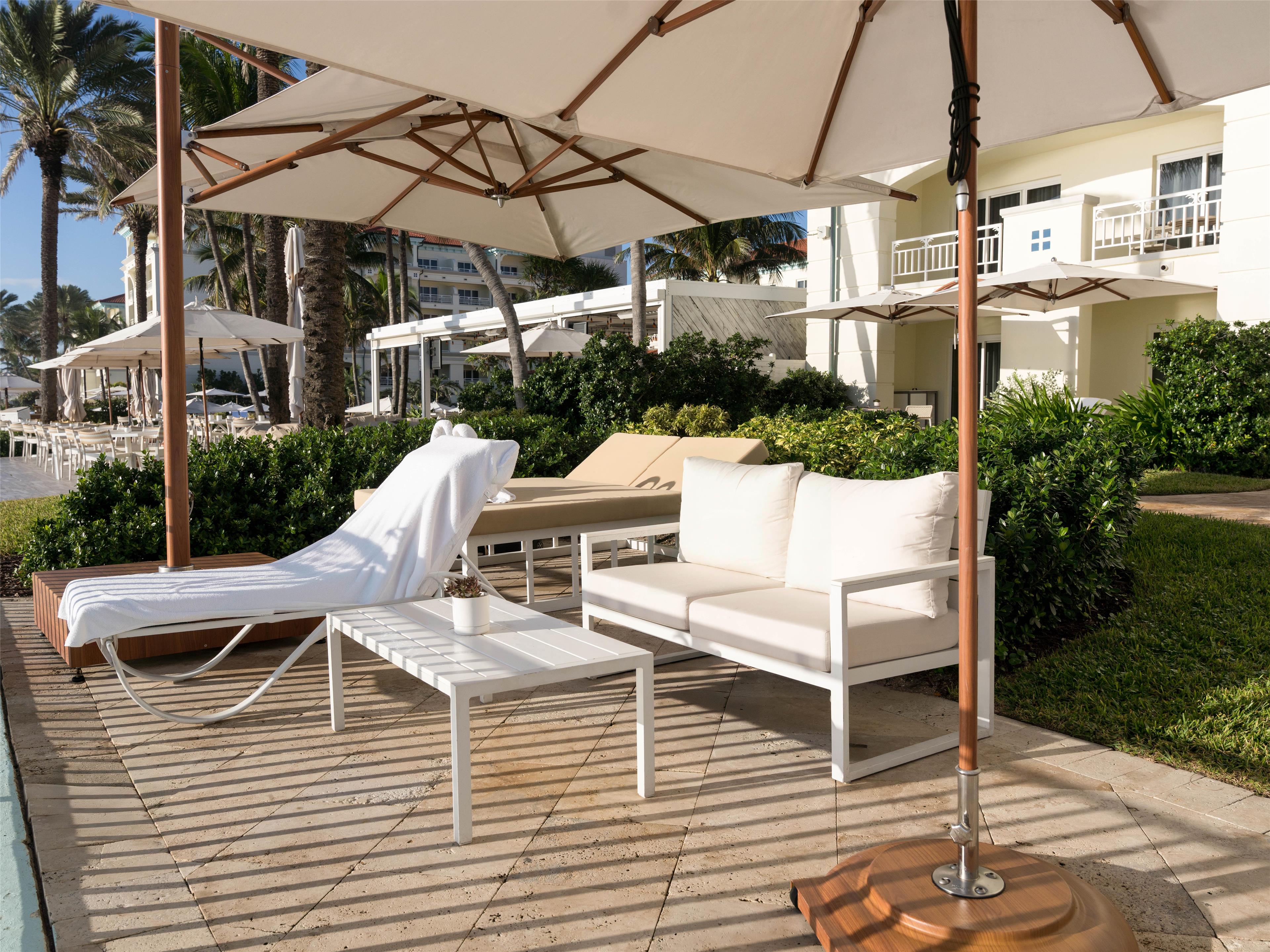 Private Daybed | Eau Resort & Spa