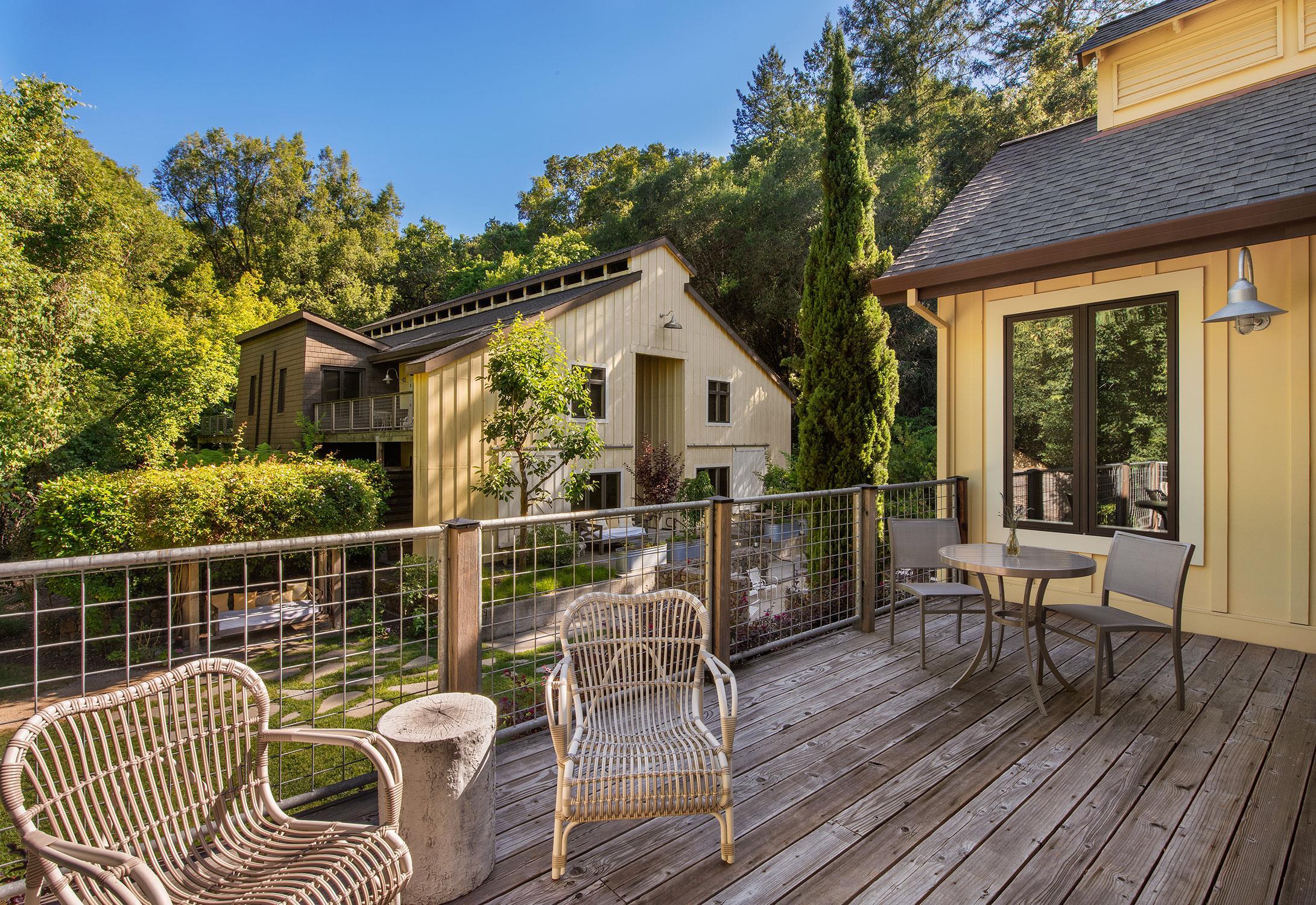 Hotel Exterior Farmhouse Inn, Healdsburg California | Farmhouse Inn