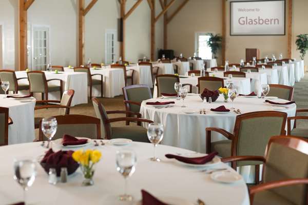  - Glasbern Inn Fogelsville