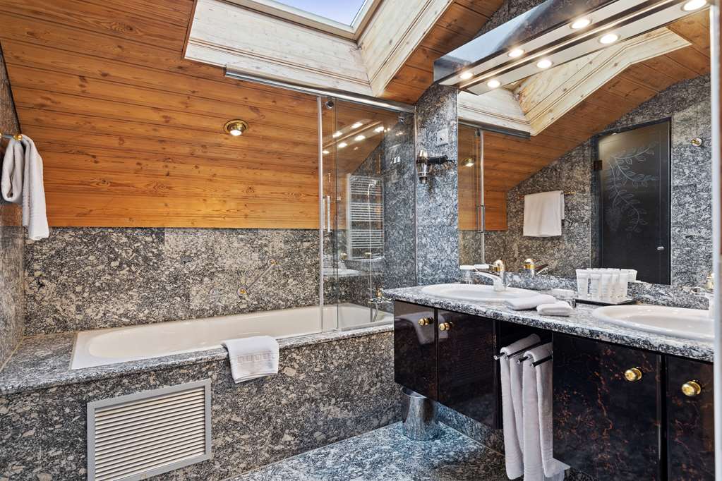 GRAND HOTEL ZERMATTERHOF LVX - Photo 40