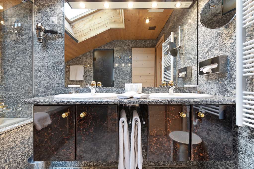 GRAND HOTEL ZERMATTERHOF LVX - Photo 41