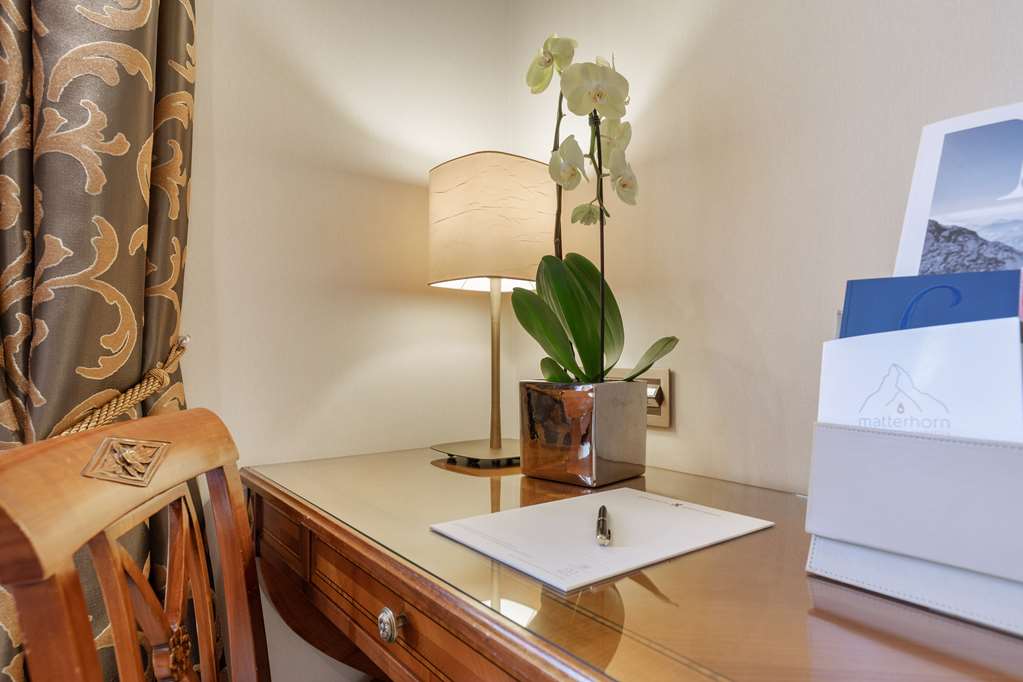 GRAND HOTEL ZERMATTERHOF LVX - Photo 26