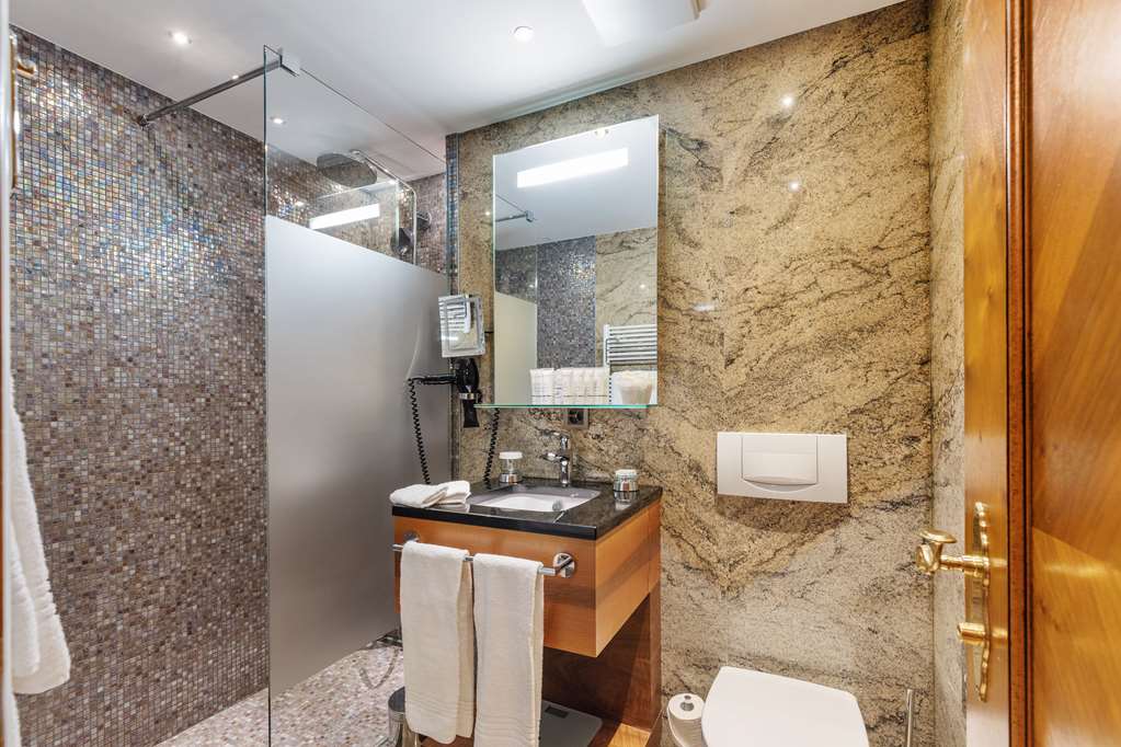 GRAND HOTEL ZERMATTERHOF LVX - Photo 28