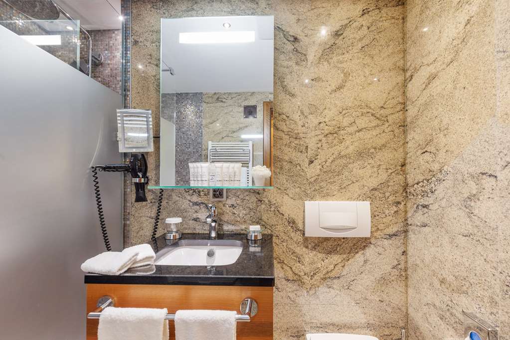 GRAND HOTEL ZERMATTERHOF LVX - Photo 29