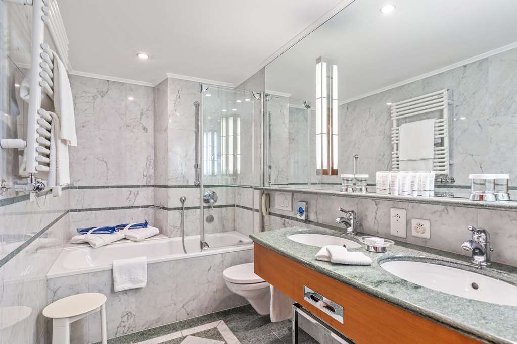 GRAND HOTEL ZERMATTERHOF LVX - Photo 17