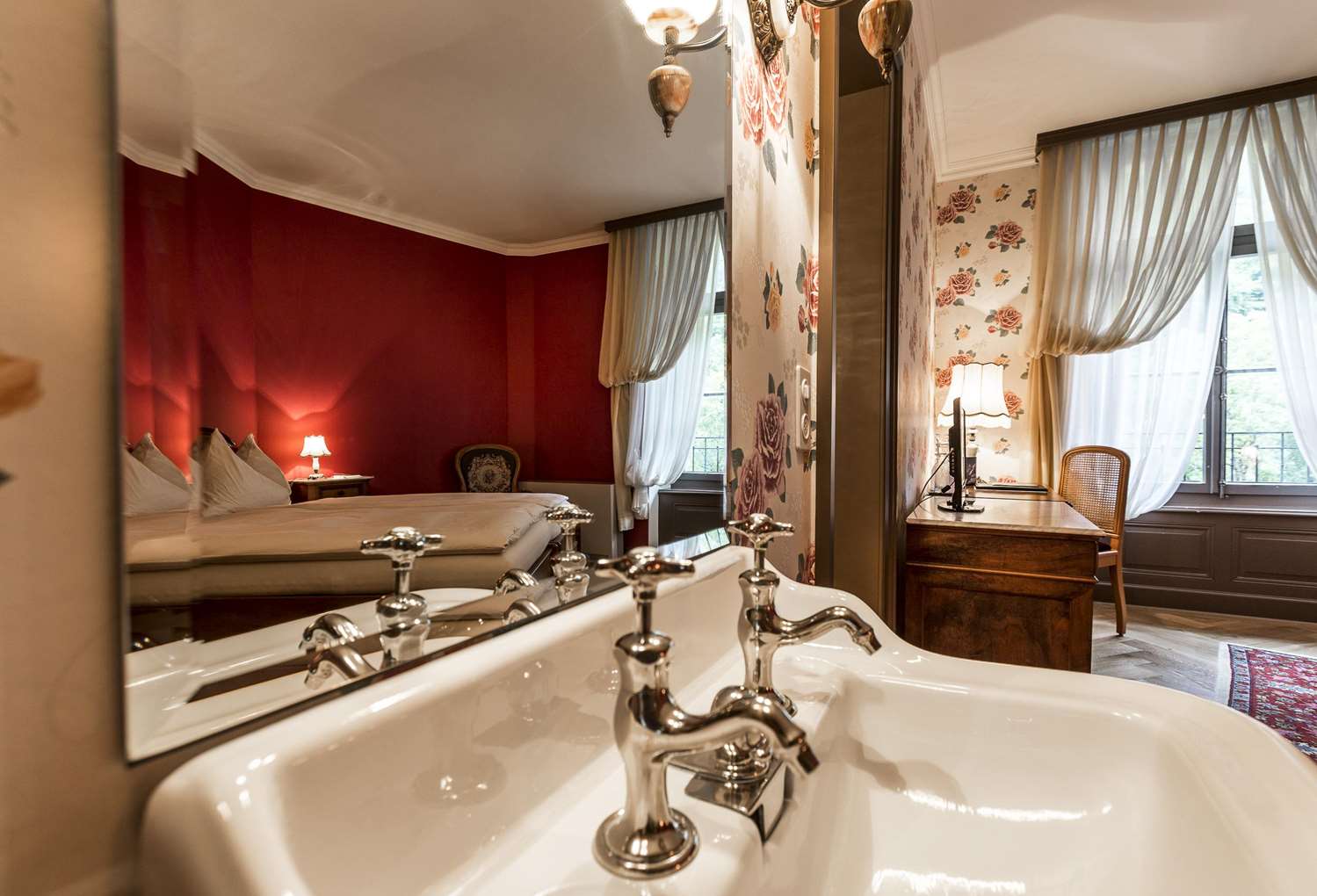 GRANDHOTEL GIESSBACH - Photo 3