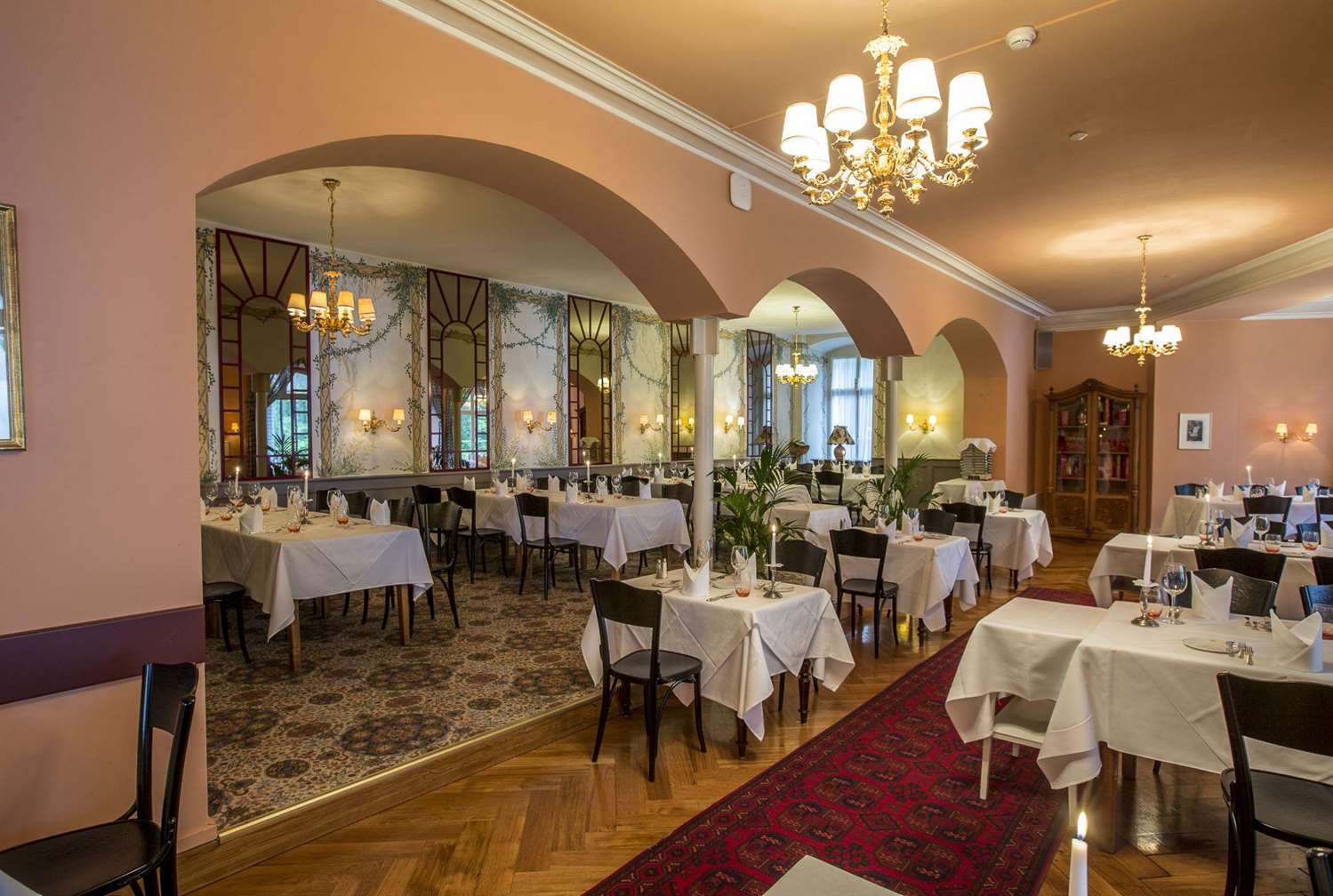 GRANDHOTEL GIESSBACH - Photo 32